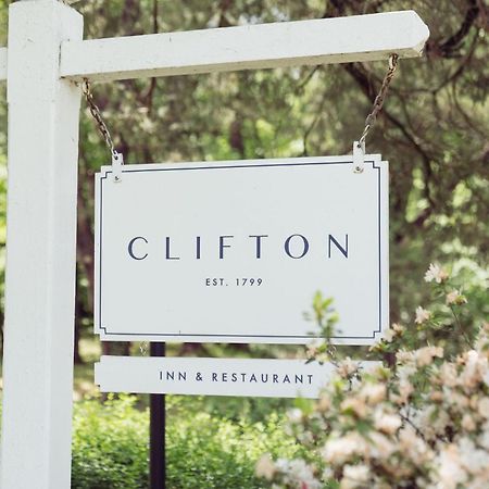 The Clifton Hotel ชาร์ลอตต์สวิลล์ ภายนอก รูปภาพ