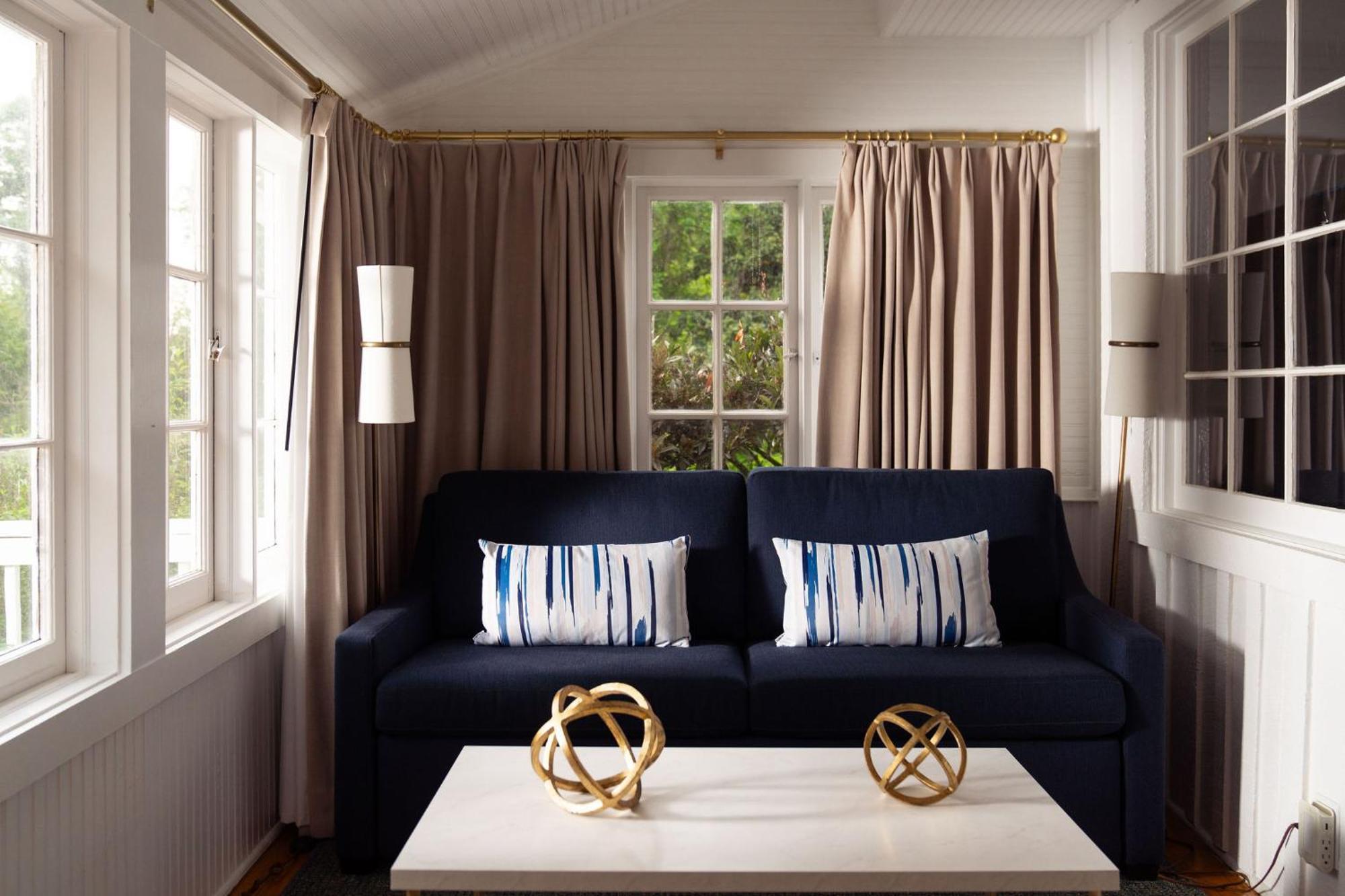The Clifton Hotel ชาร์ลอตต์สวิลล์ ภายนอก รูปภาพ