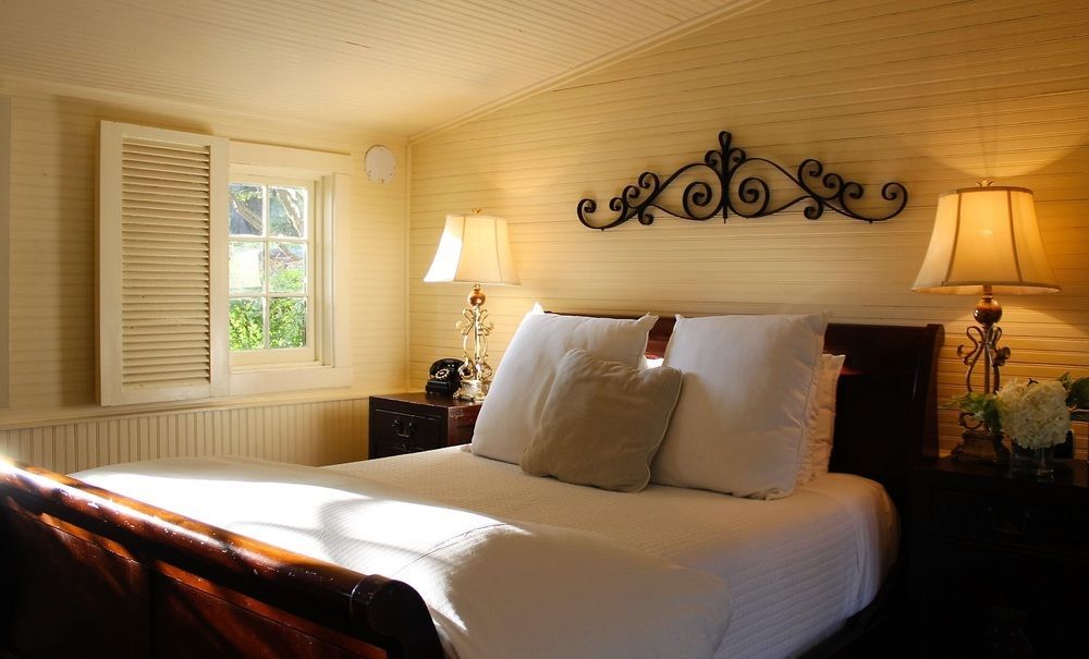 The Clifton Hotel ชาร์ลอตต์สวิลล์ ภายนอก รูปภาพ